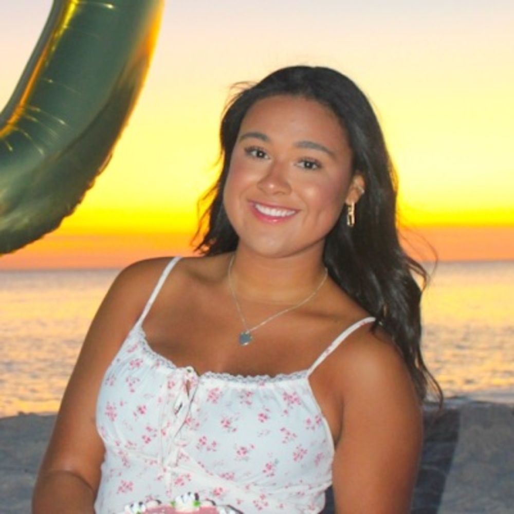 Meet your Posher, Kayla
